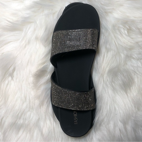 Fashion Nova Black Stone Slides. - Picture 5 of 8